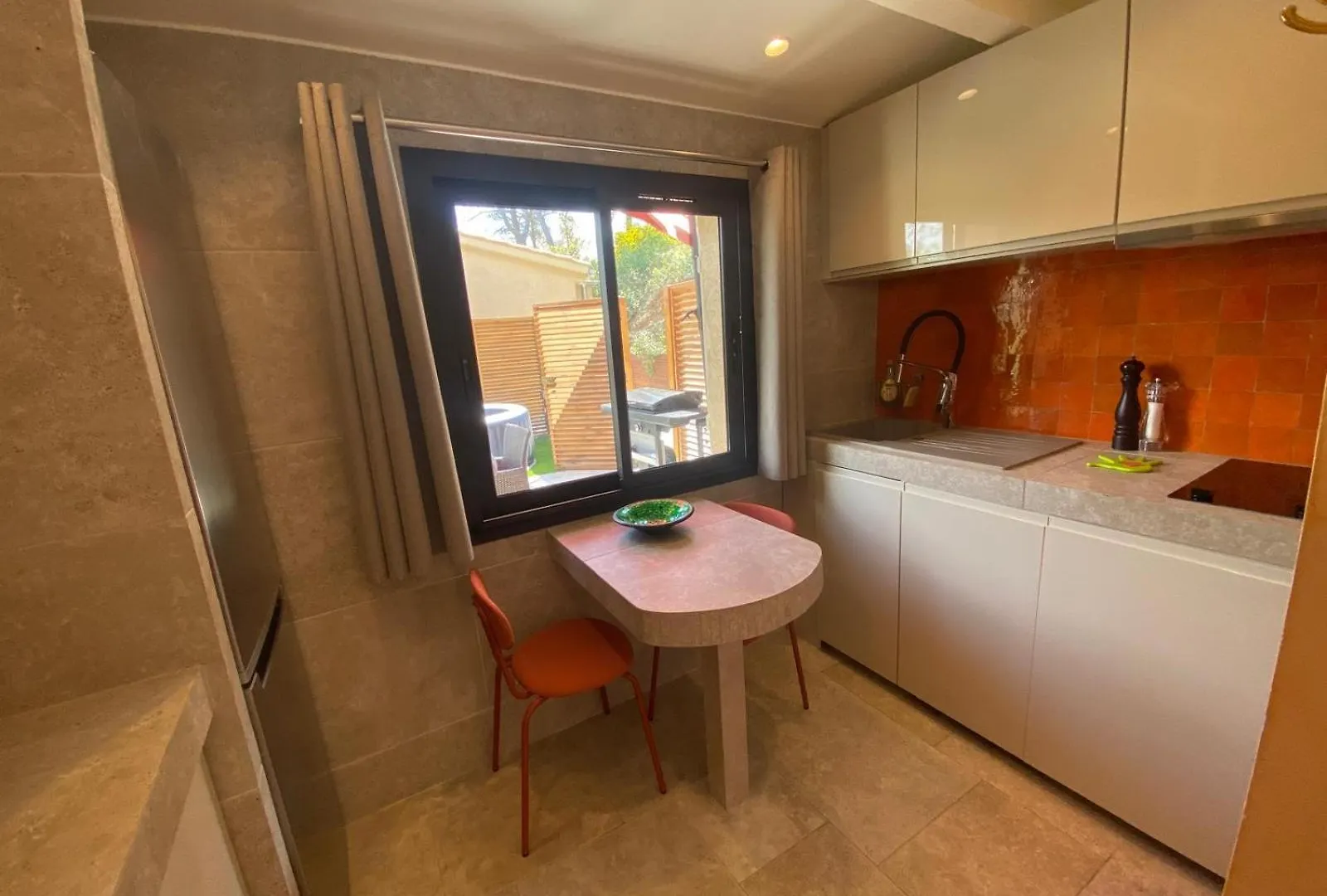 Studio Climatise - Terrasse, Plancha, Fibre Aix-en-Provence