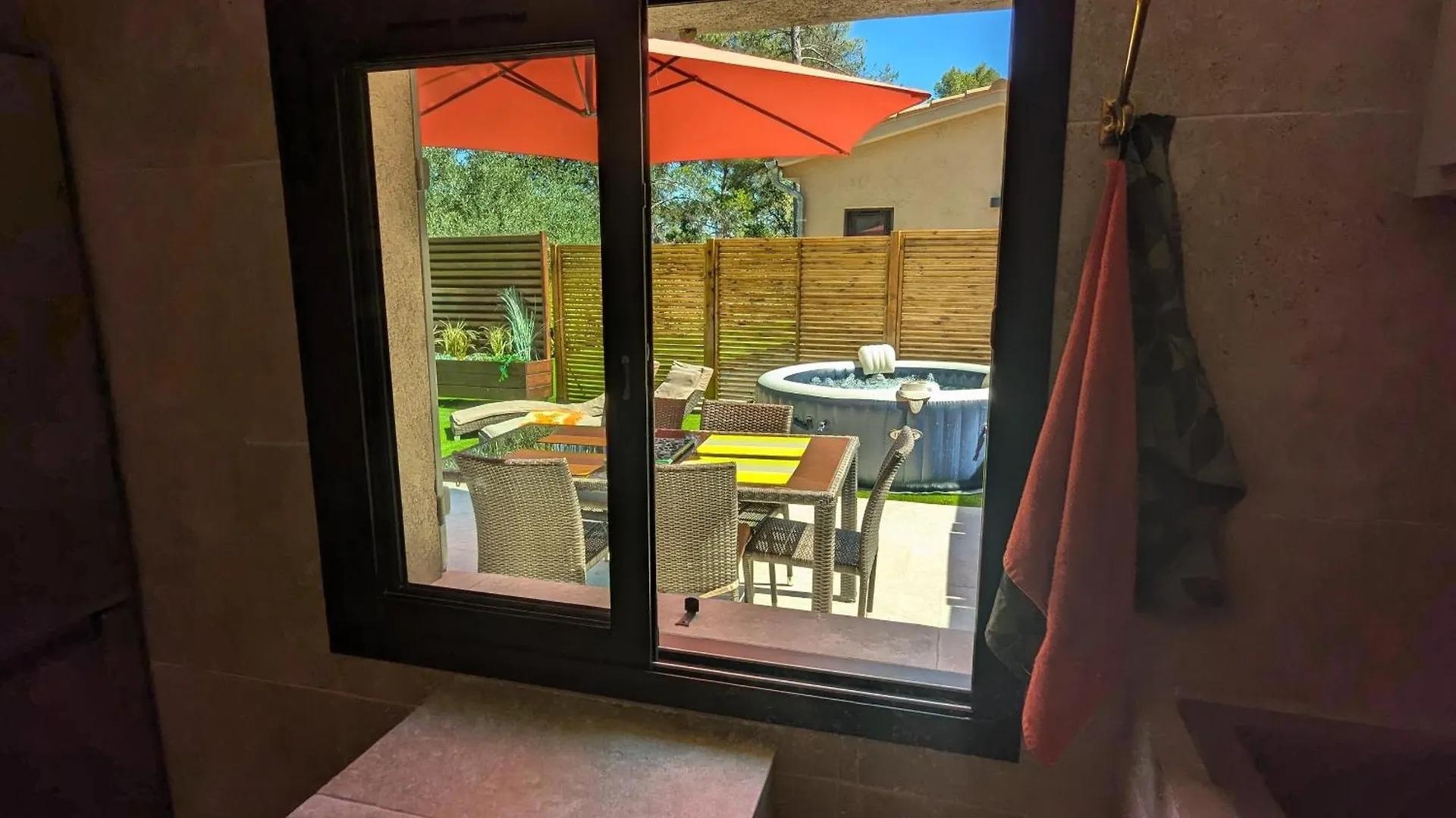 Apartment Studio Climatise - Terrasse, Plancha, Fibre Aix-en-Provence